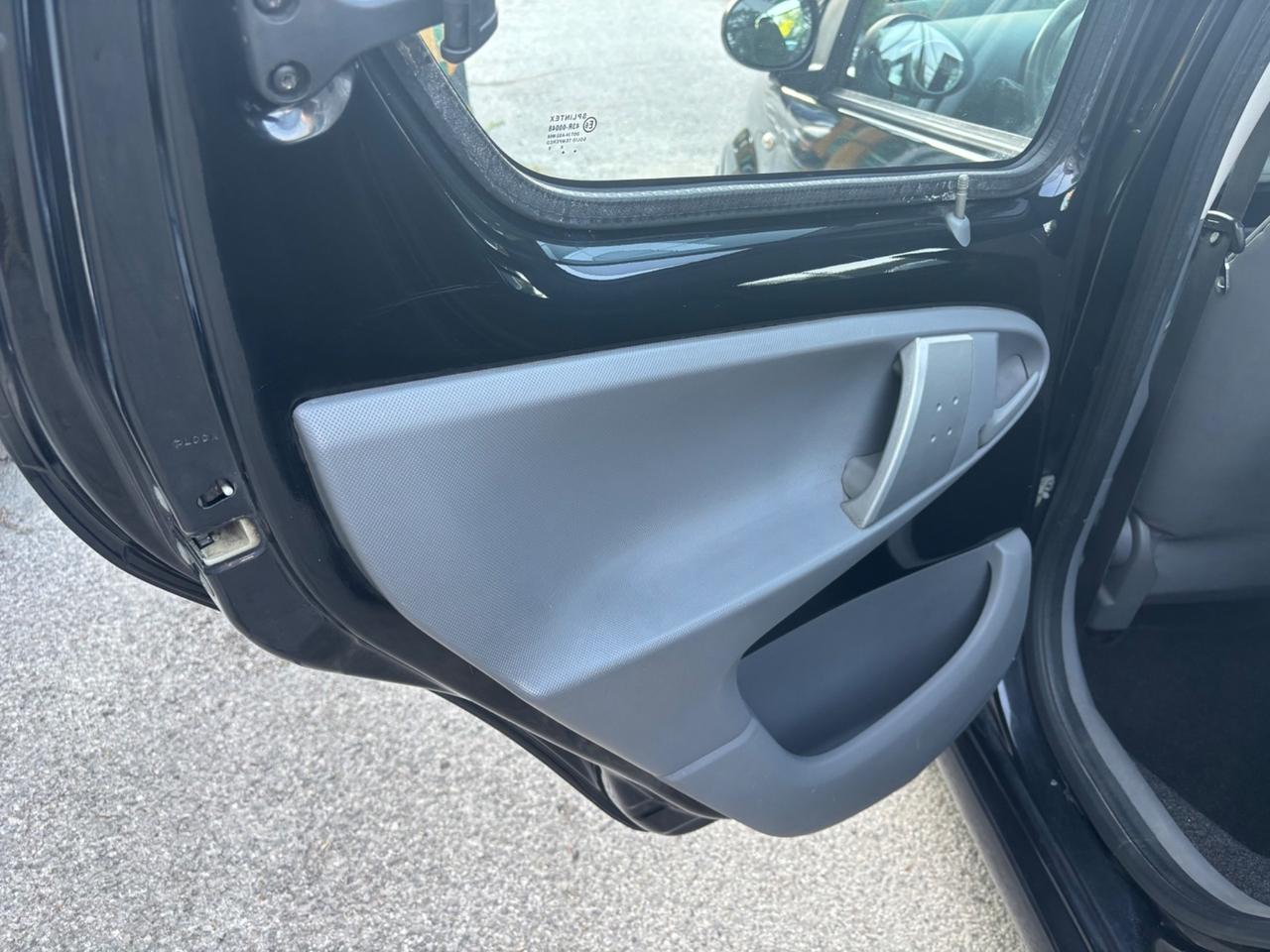 Toyota Aygo 1.0 5 porte Sol OK NEOPATENTATI