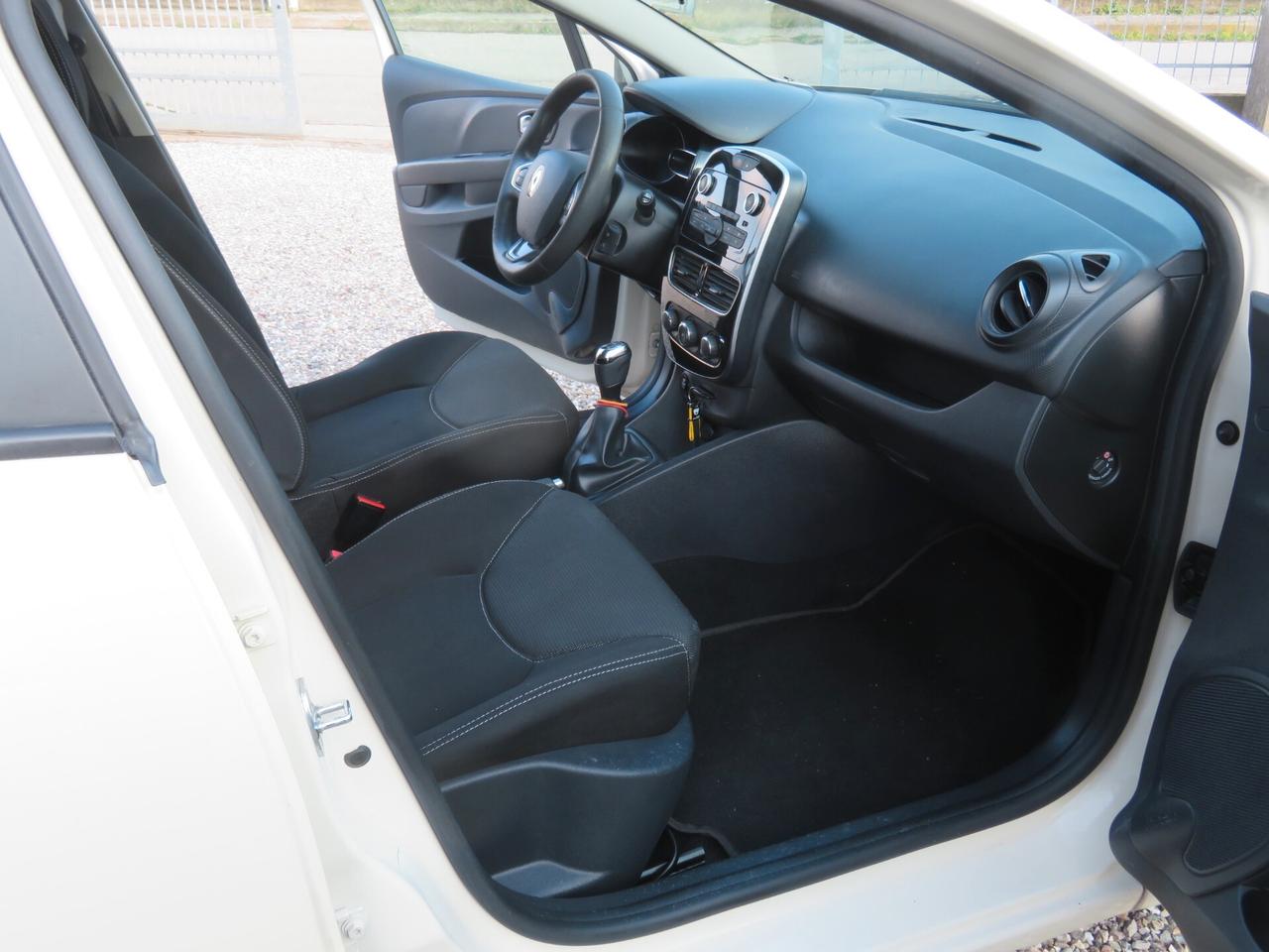 Renault Clio 1.2 75CV 5 porte Zen