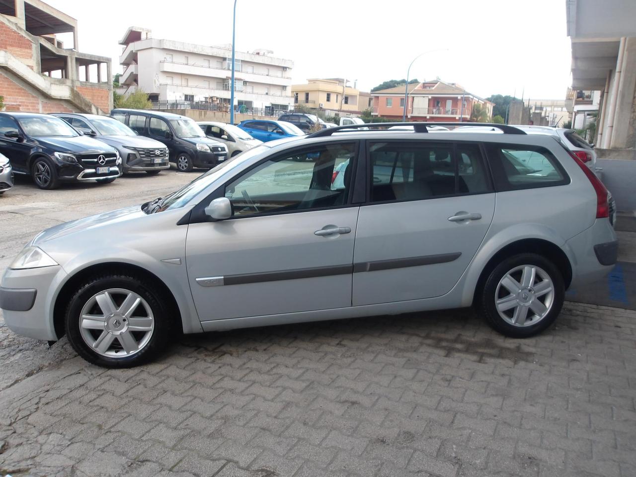 Renault Megane Grandtour 1.5 dci Confort Dynamique 100cv