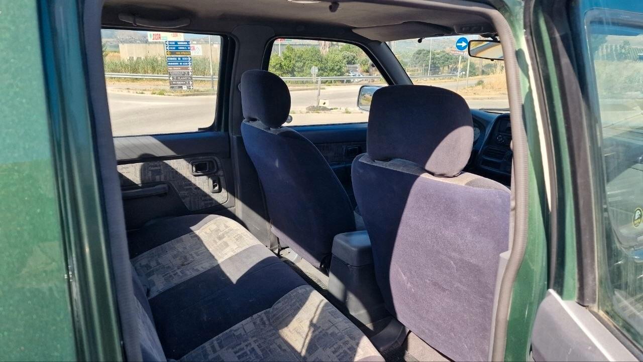 Nissan Pick Up Pick-up 2.5 TD 4 porte Double Cab Navara