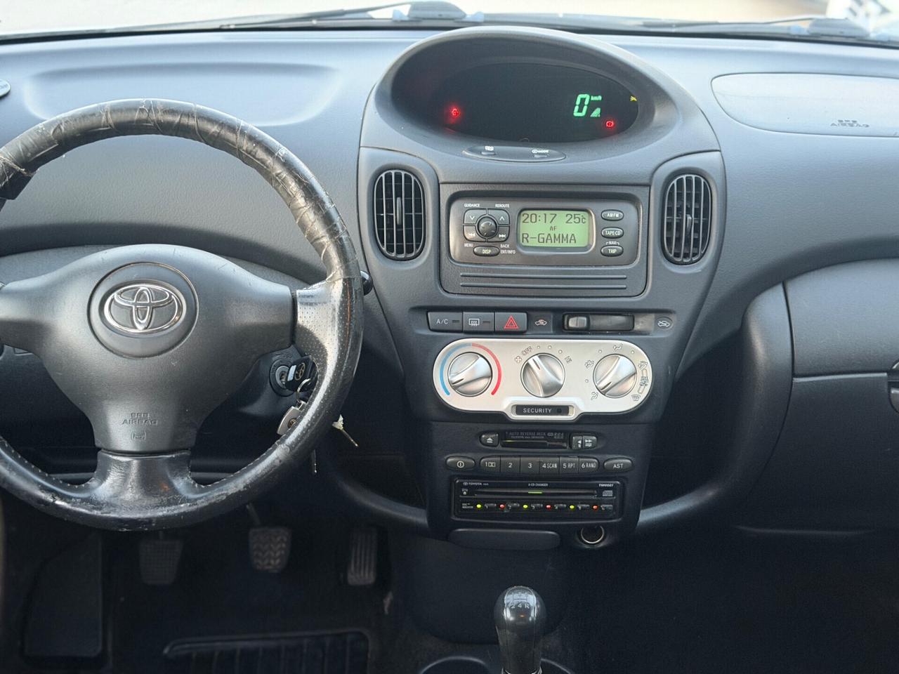 TOYOTA YARIS VERSO 1.4 DIESEL - GANCIO TRAINO