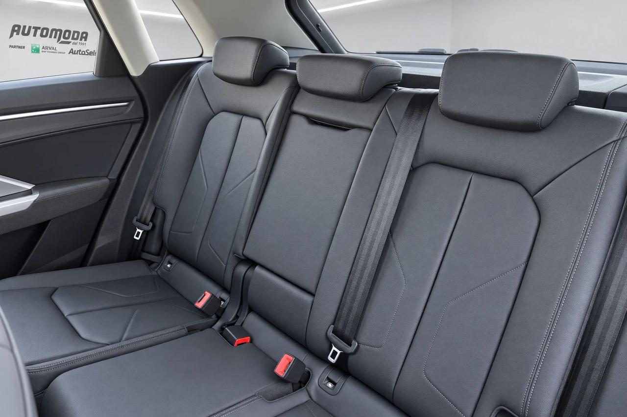 Audi Q3 35 2.0 tdi Business s-tronic