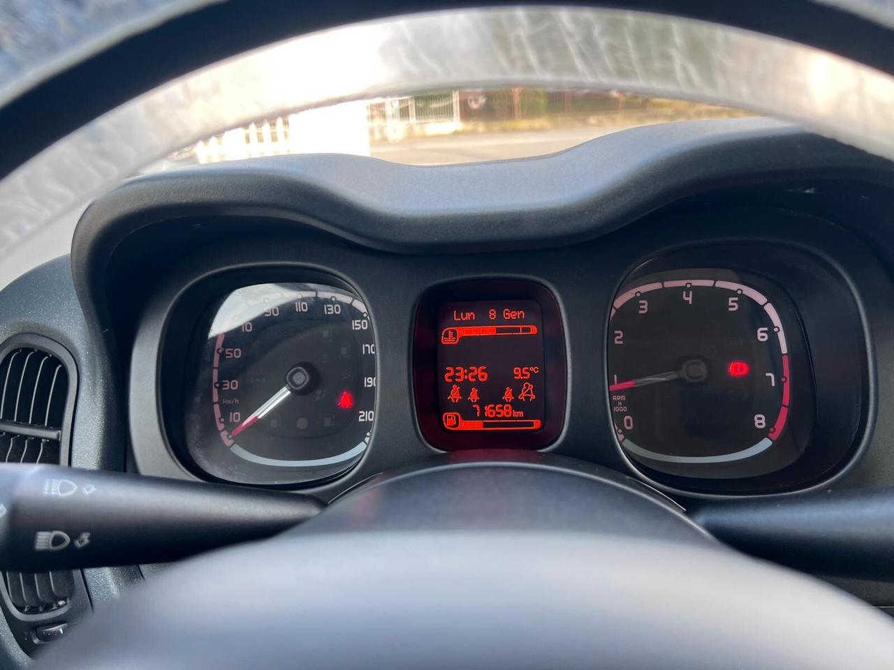 Fiat Panda 1.2 Connected by Wind
