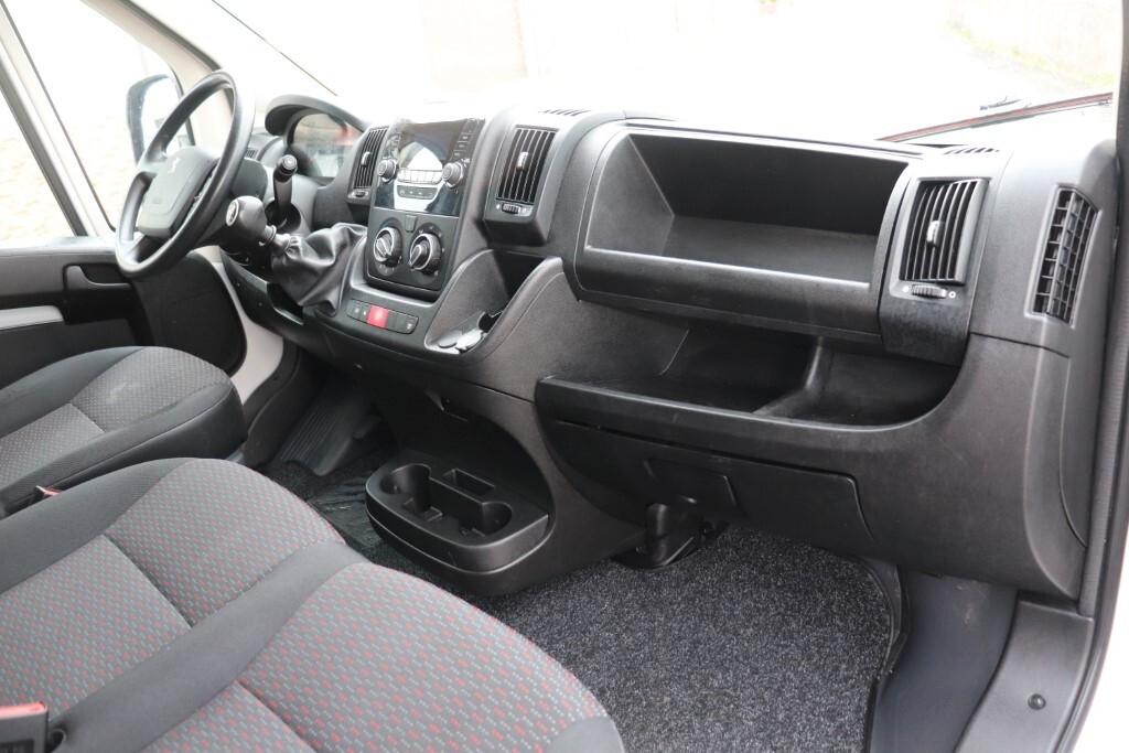 PEUGEOT BOXER 435 2.2 BLUEHDI 140CV PLM- SM 3P. FURGONATO 980 KG ( KM 29000 )