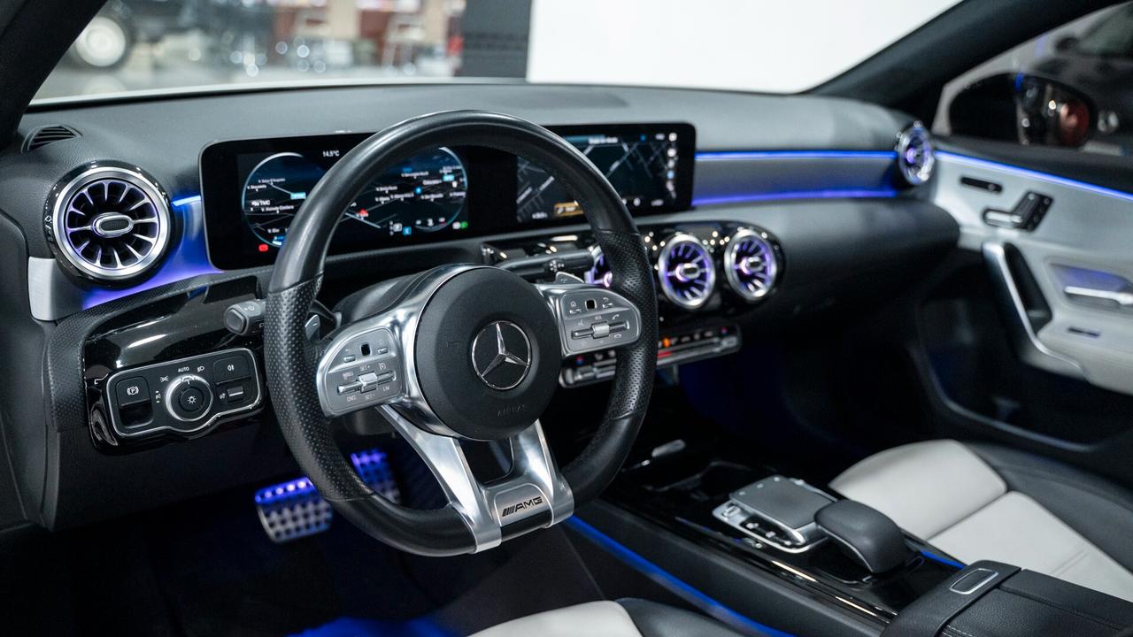 Mercedes-benz A 180 D PREMIUM PLUS AMG TETTO PACK LUCI MULTIBEAM FULL