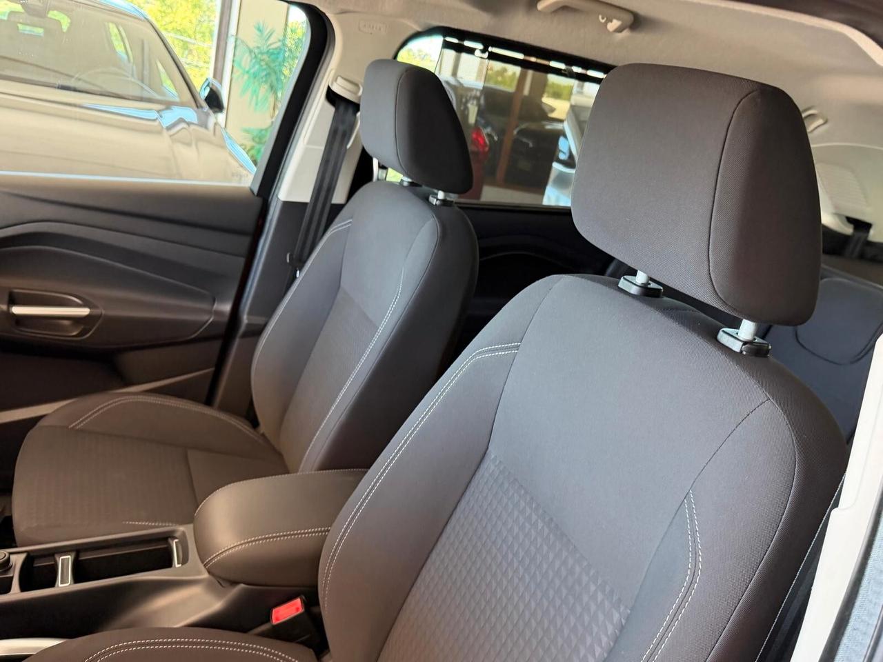 Ford C-Max 7 1.5 TDCI 120 cv. BUSINESS (7 posti)