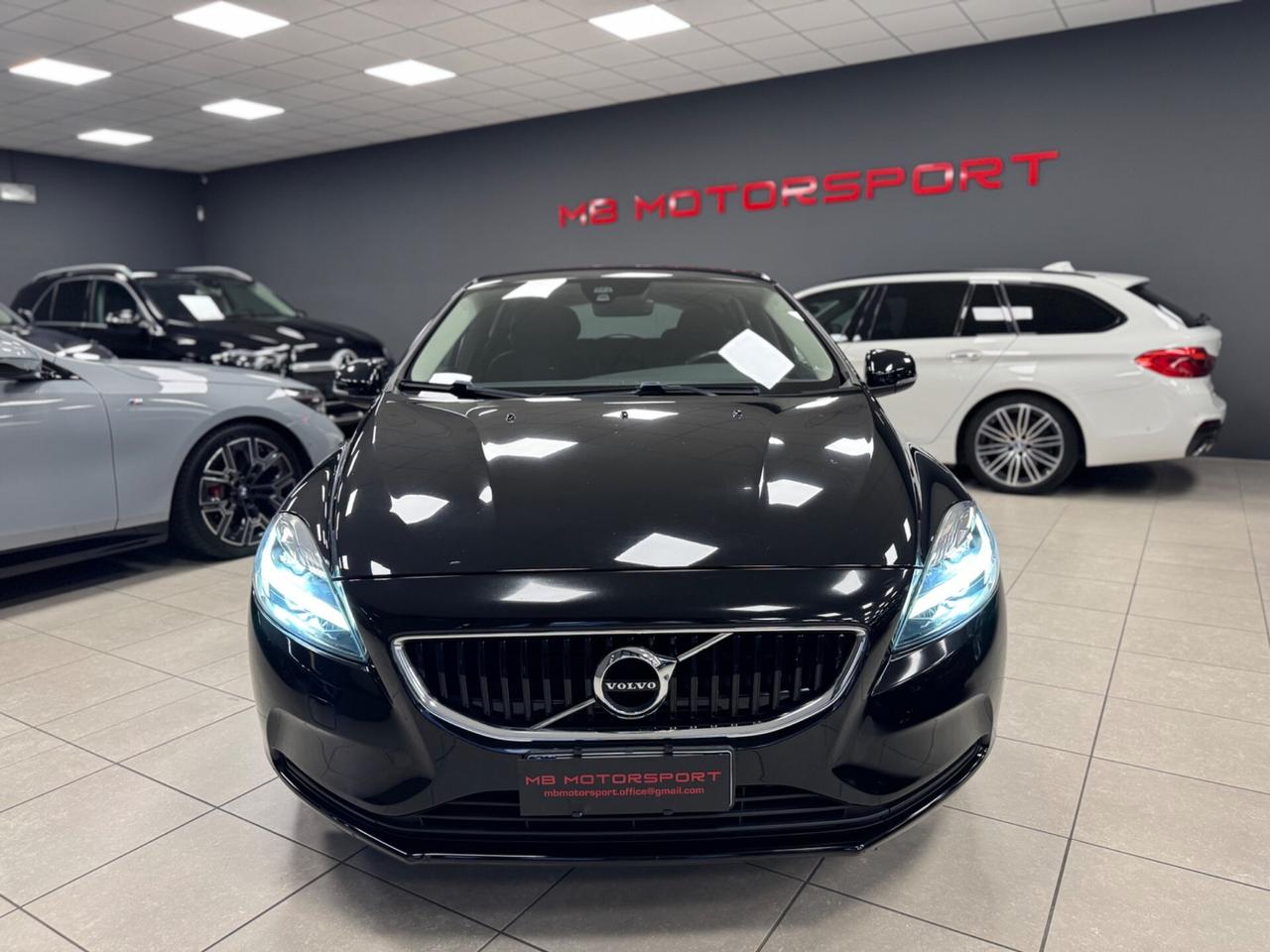 Volvo V40 D2 R-design