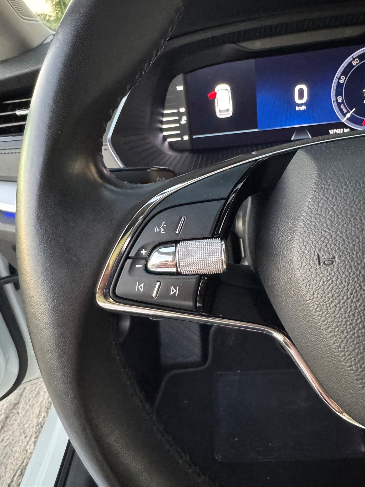 Skoda Octavia 2.0 TDI SW FARI FULL LED/UNICO PROPRIETARIO