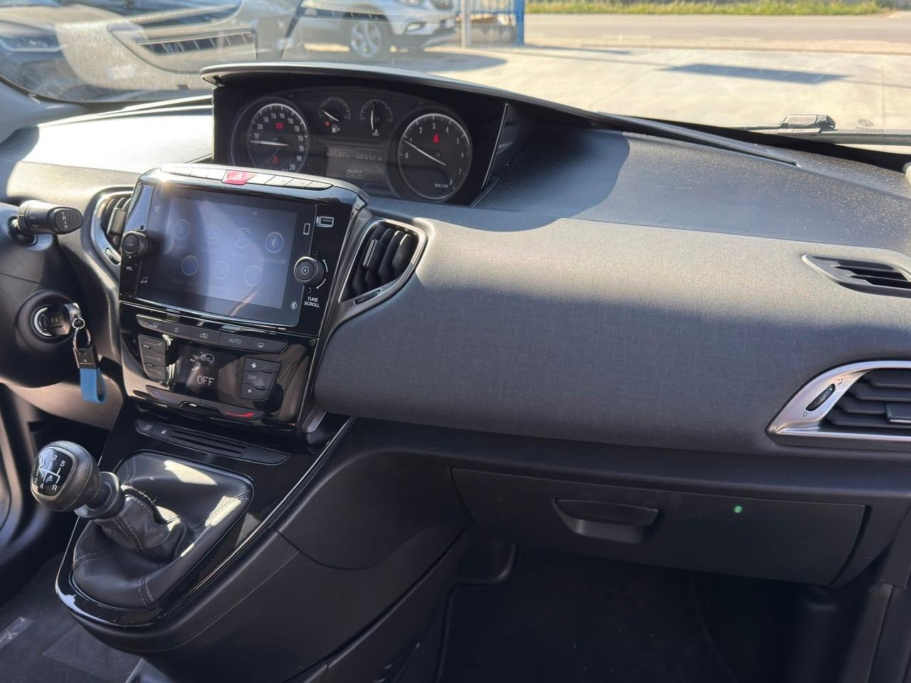 Lancia Ypsilon 1.2 69 CV 5 porte GPL Ecochic Gold