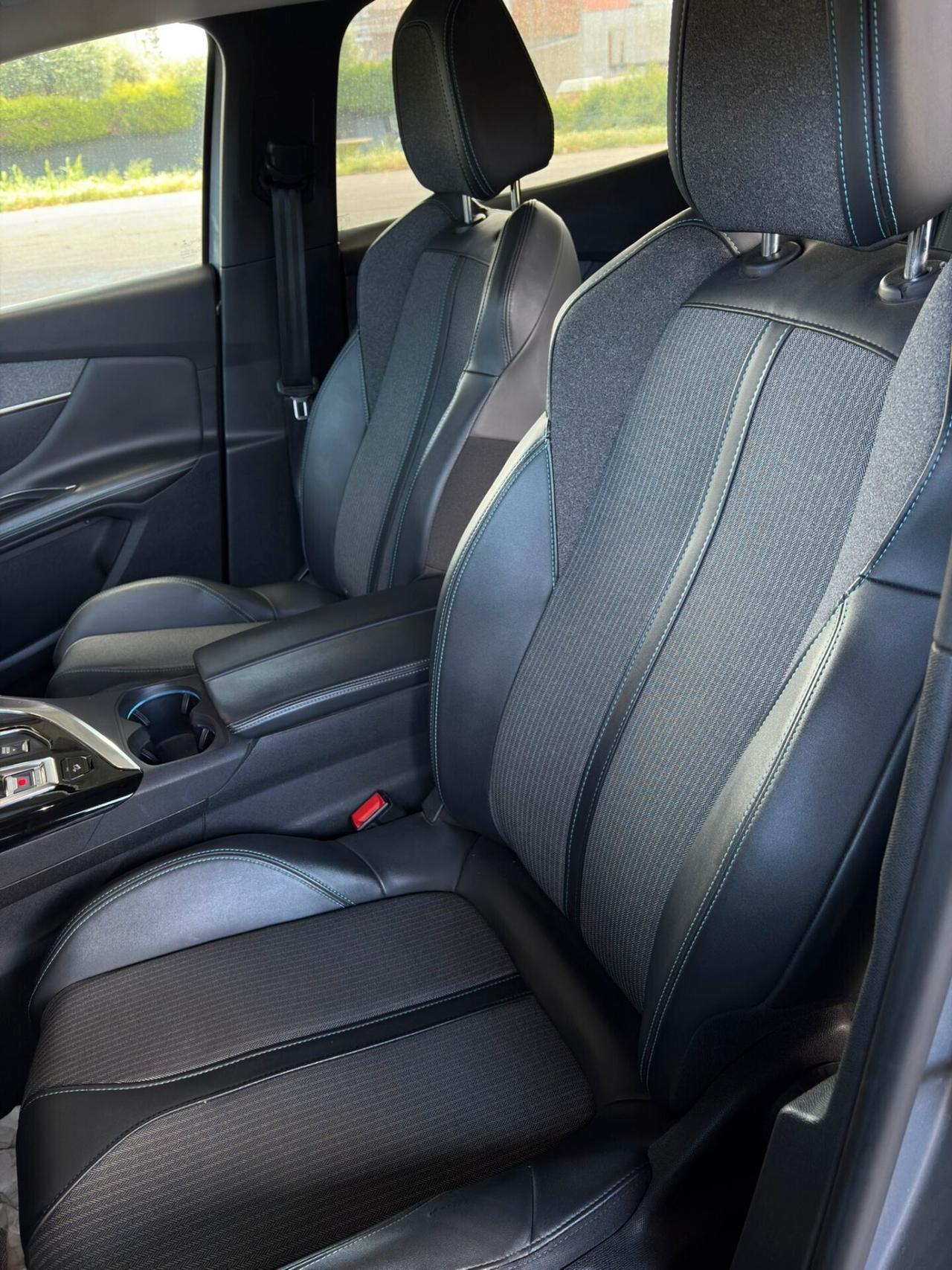Peugeot 3008 HDi 130 S&S EAT8 Allure