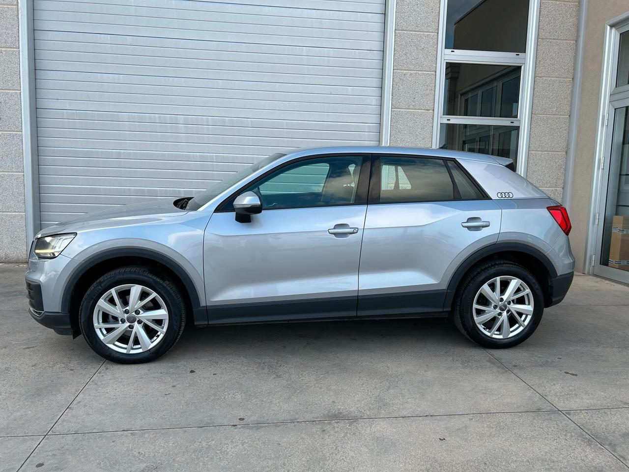 Audi Q2 30 TDI S tronic Business