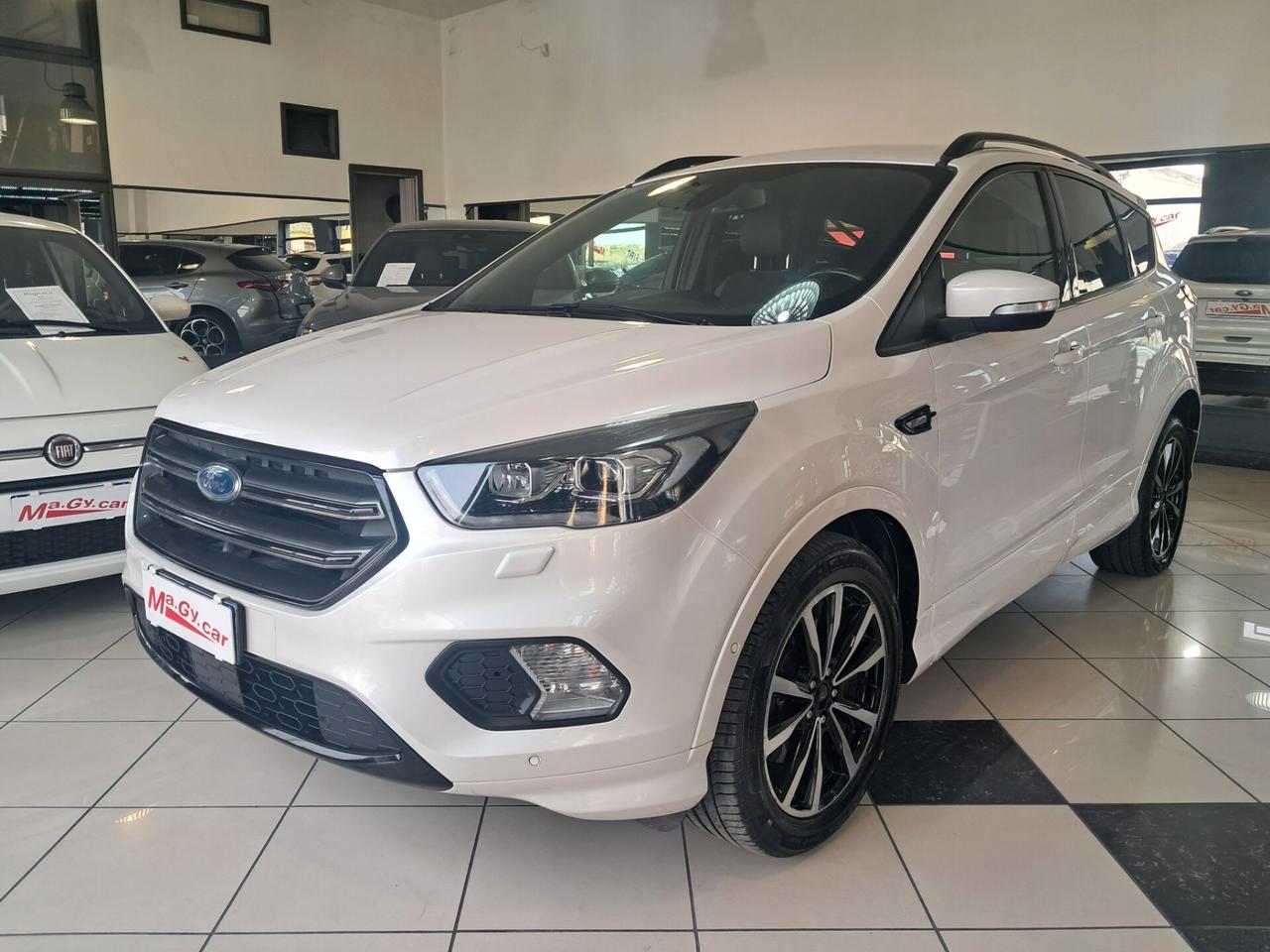Ford Kuga 1.5 TDCI 120 cv ST-Line
