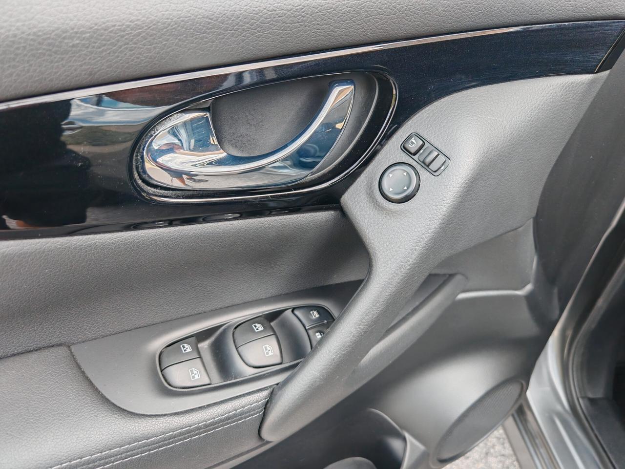 Nissan Qashqai 1.3 DIG-Tuniproprietario km veri garanzia