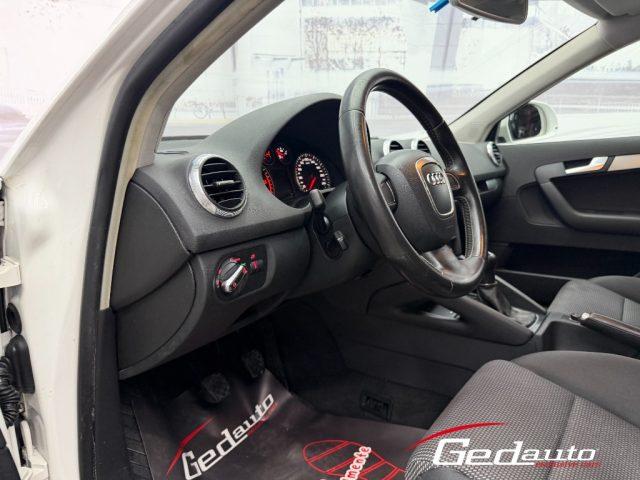 AUDI A3 SPB 1.6 TDI 105 CV CR Ambition BI-XENON NAVI LED