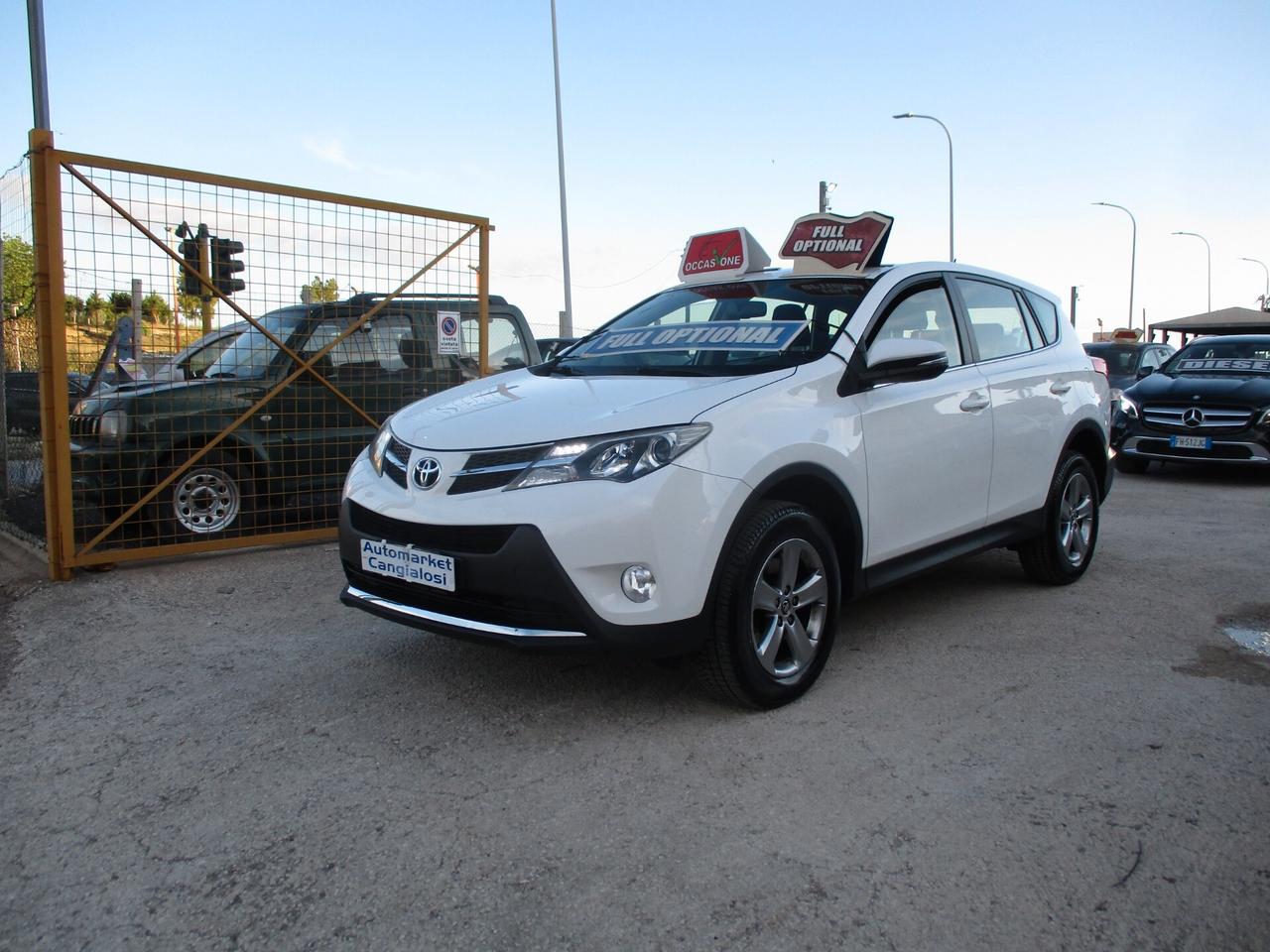 Toyota RAV 2.0 D-4D PARI AL NUOVO 85000 KM 2015