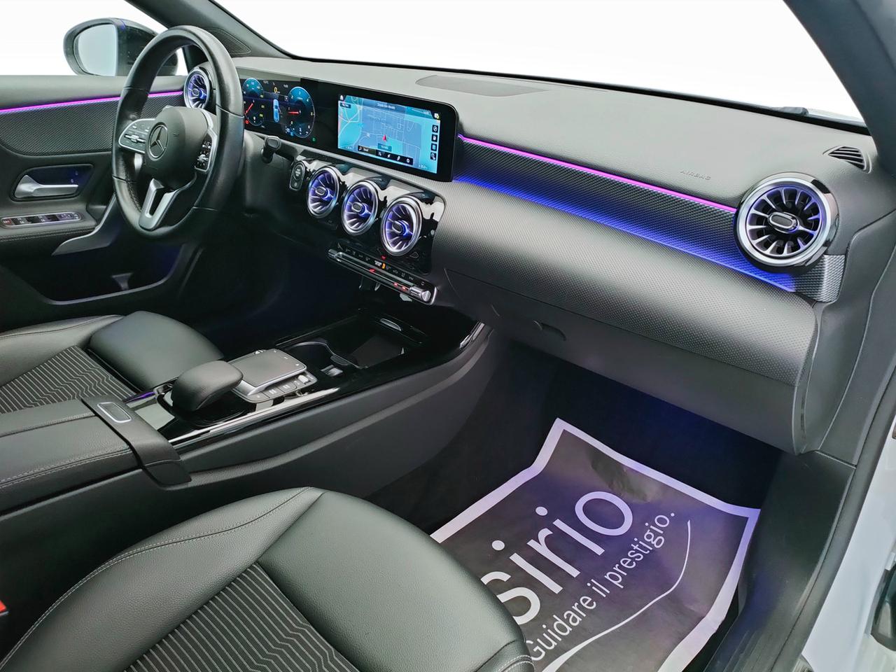 Mercedes-Benz Classe A - W177 2018 - A 180 d Sport Night edition auto