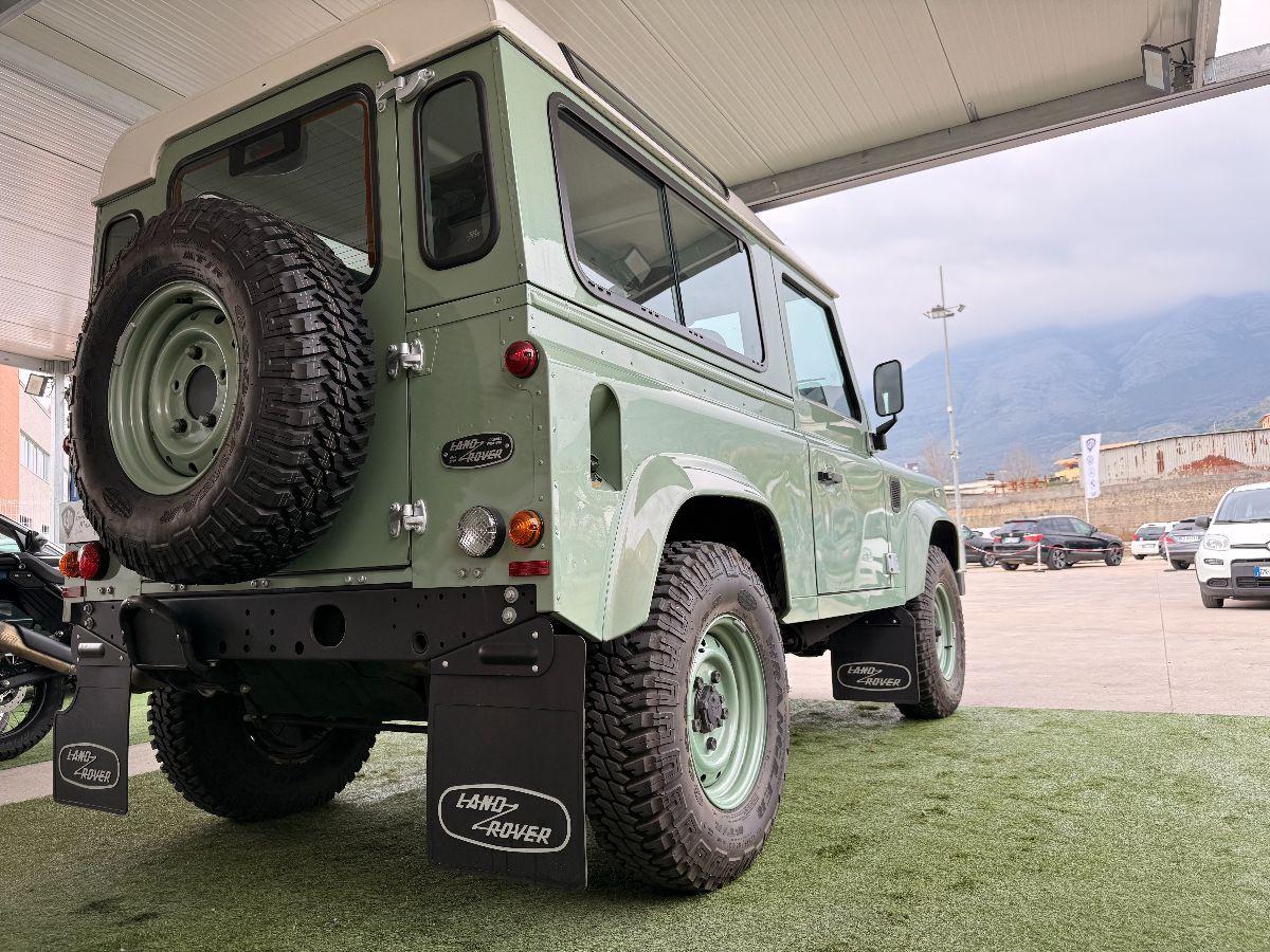 LAND ROVER - Defender 90 2.2 td SW