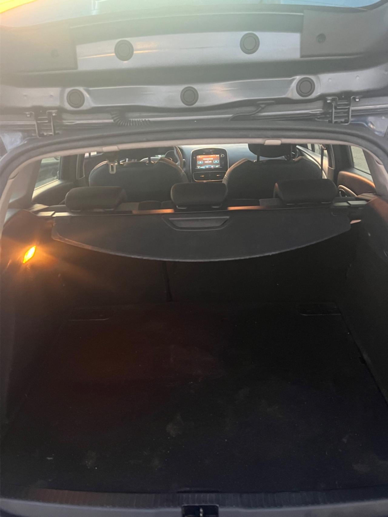 Renault Clio Sporter dCi 8V 90 CV Duel2