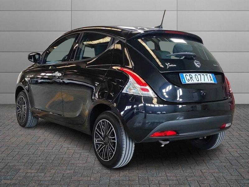 Lancia Ypsilon 1.0 FireFly 5 Posti 70cv Hybrid Gold