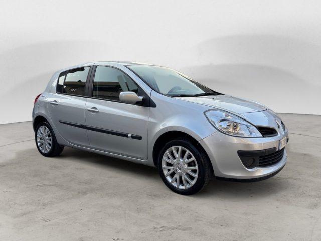 RENAULT Clio 1.5 dCi 85CV 5 porte Le Iene NEOPATENTATI