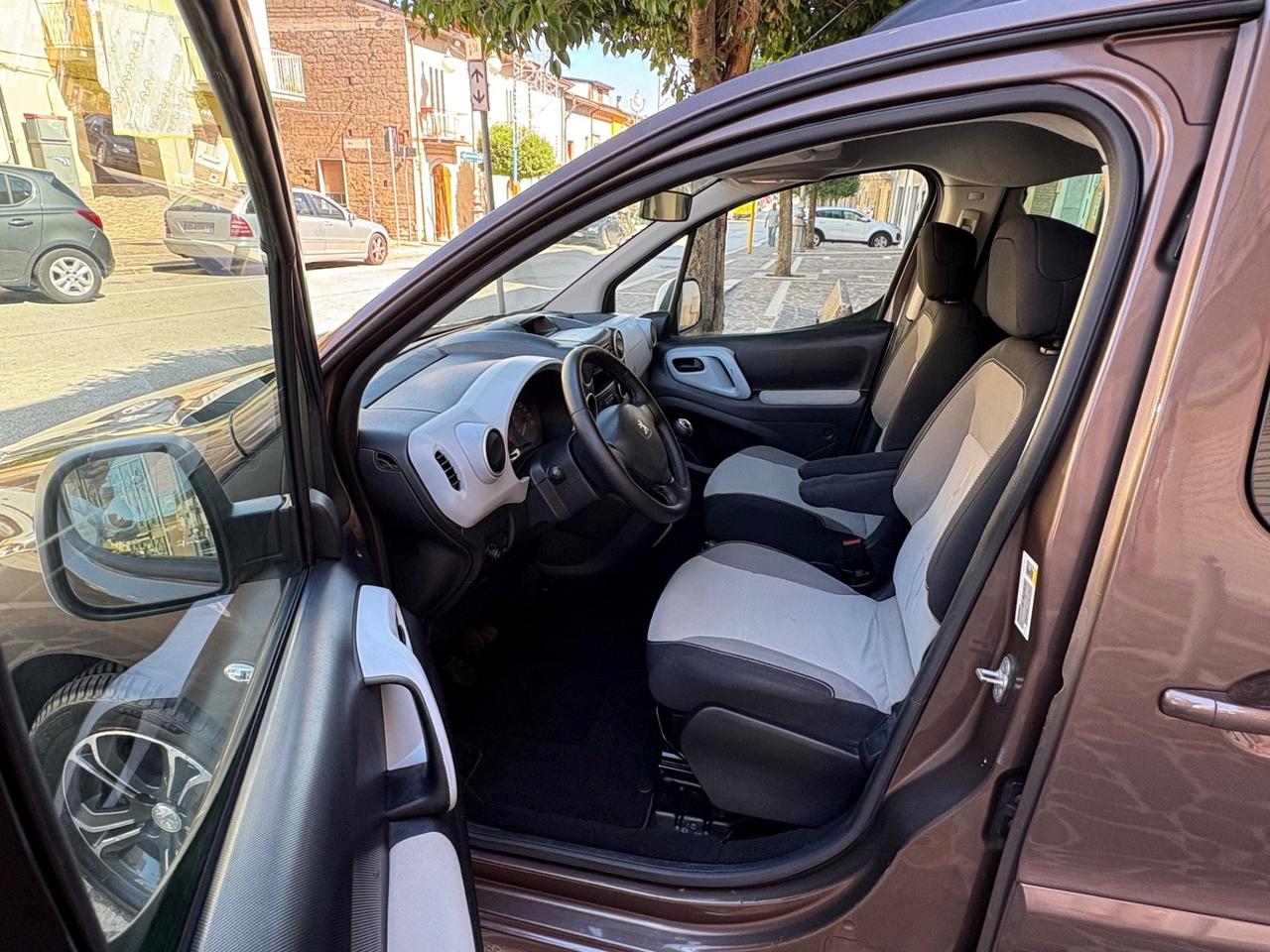 Peugeot Partner 1.6 e-HDi 92 CV AUTOCARRO N1