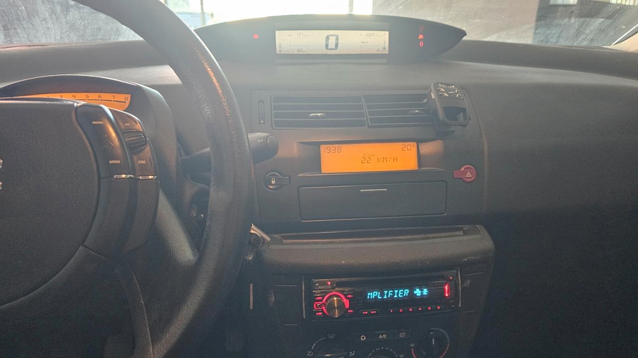 Citroen C4 Coupé 1.4 Seduction