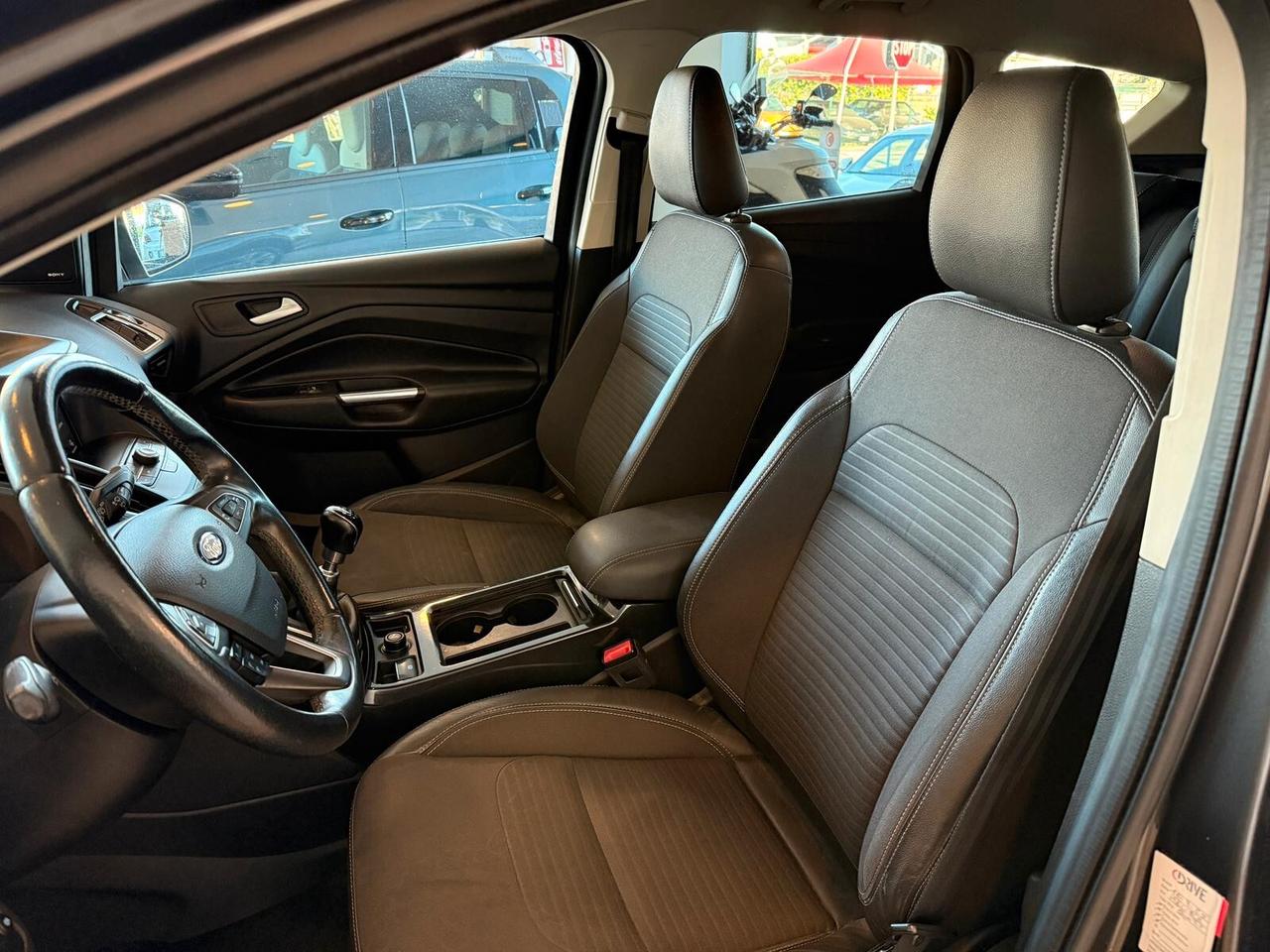 Ford Kuga 1.5 TDCI 120 CV S&S 2WD Titanium