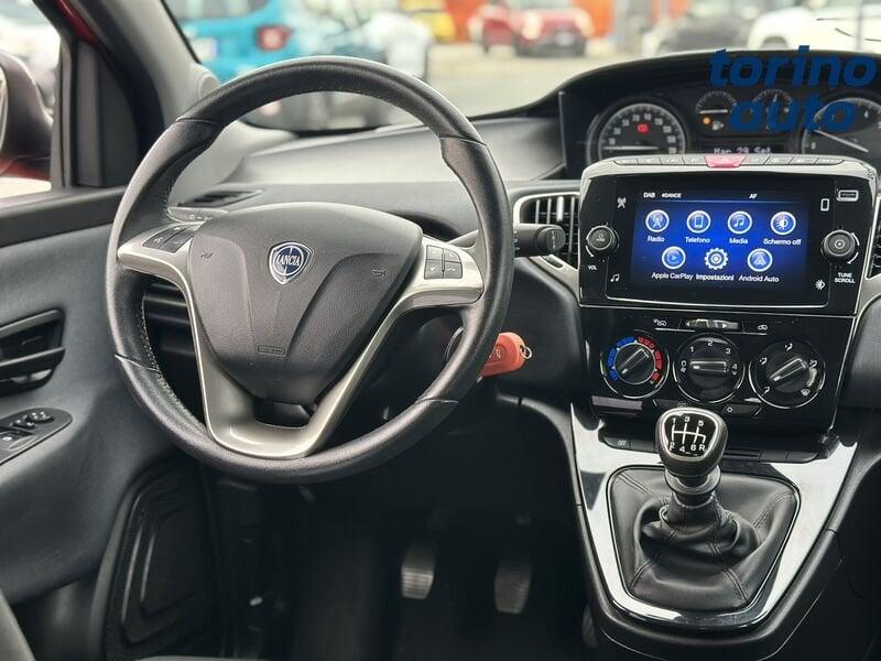 Lancia Ypsilon Ypsilon 1.0 firefly hybrid Gold s&s 70cv