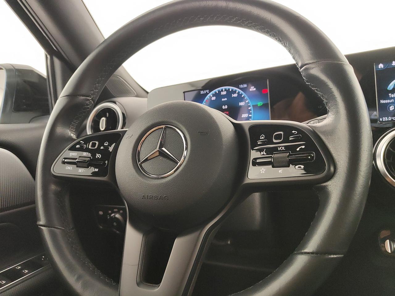 Mercedes-Benz GLB 180 d Sport auto