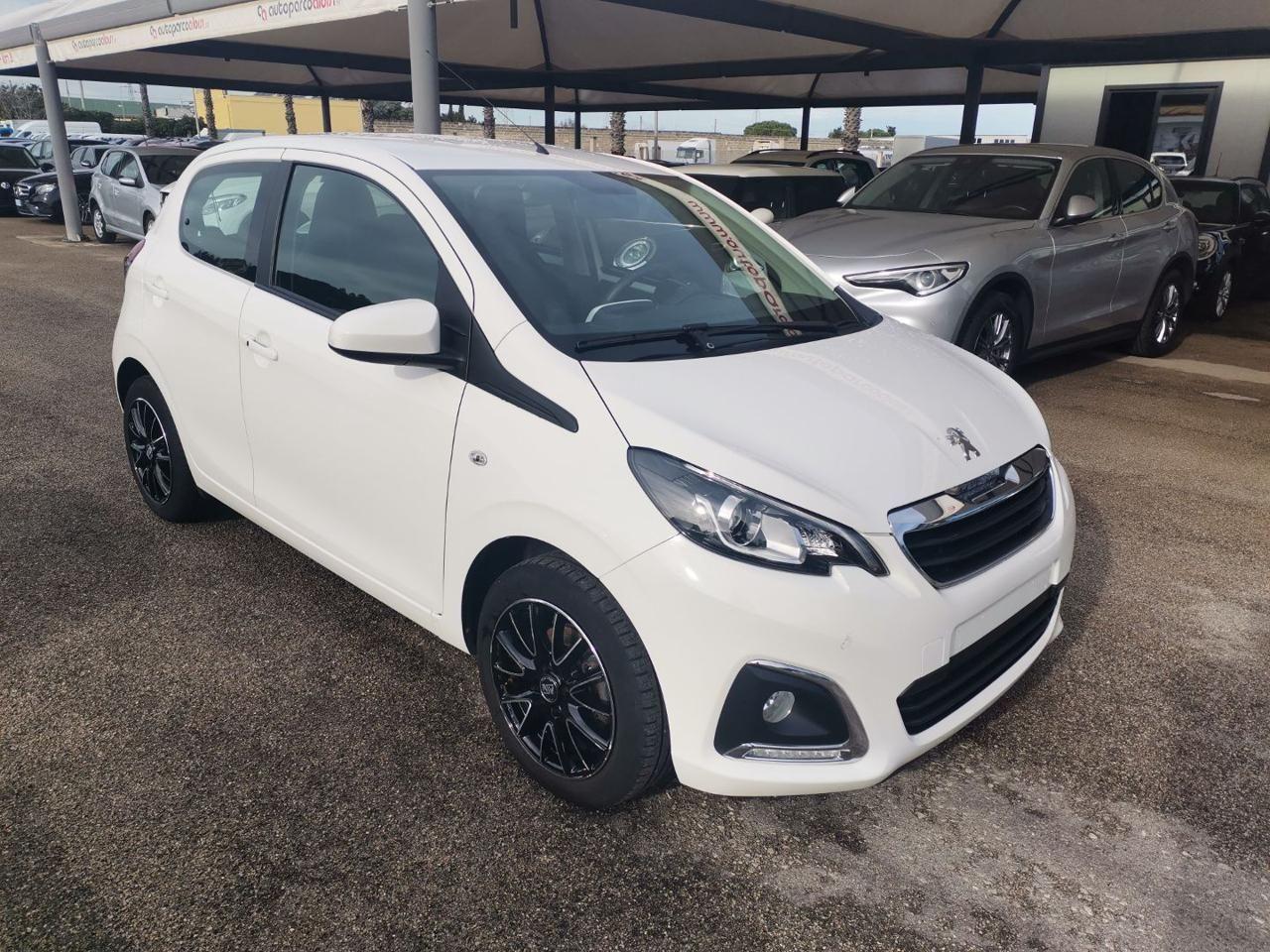 Peugeot 108 PureTech 82 5 porte Allure