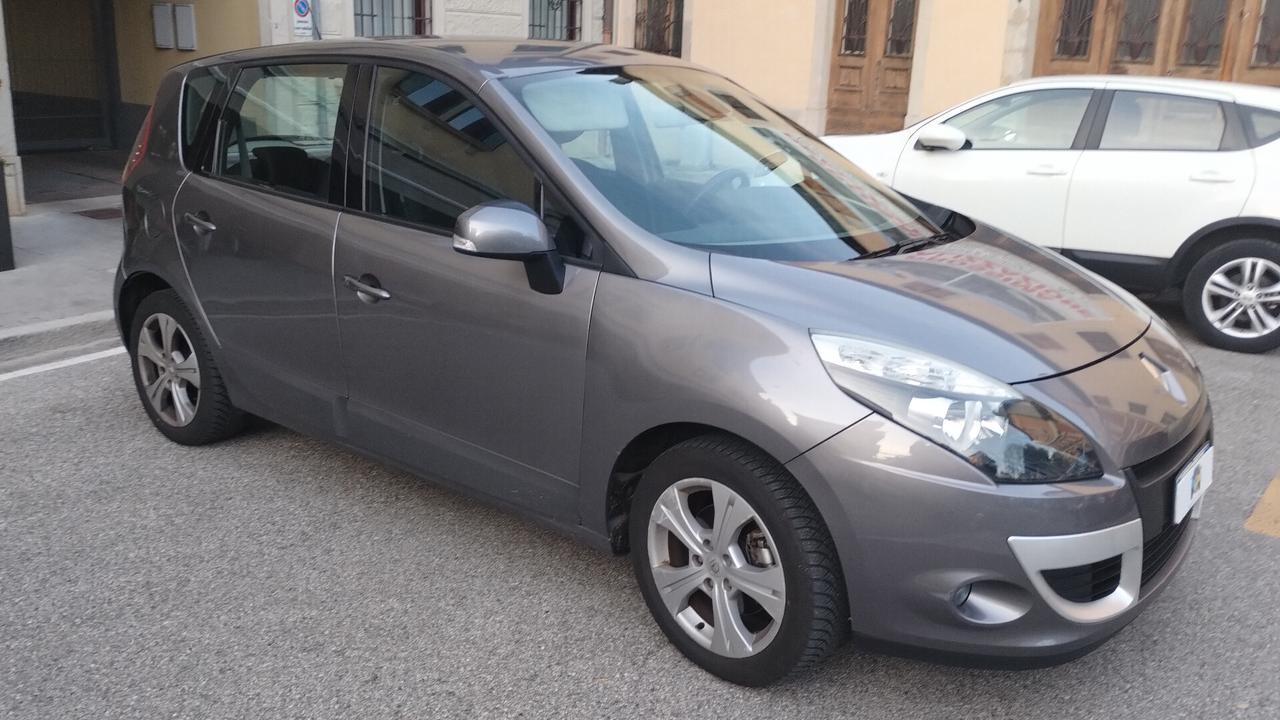 Renault Scenic Scénic X-Mod 1.6 Confort