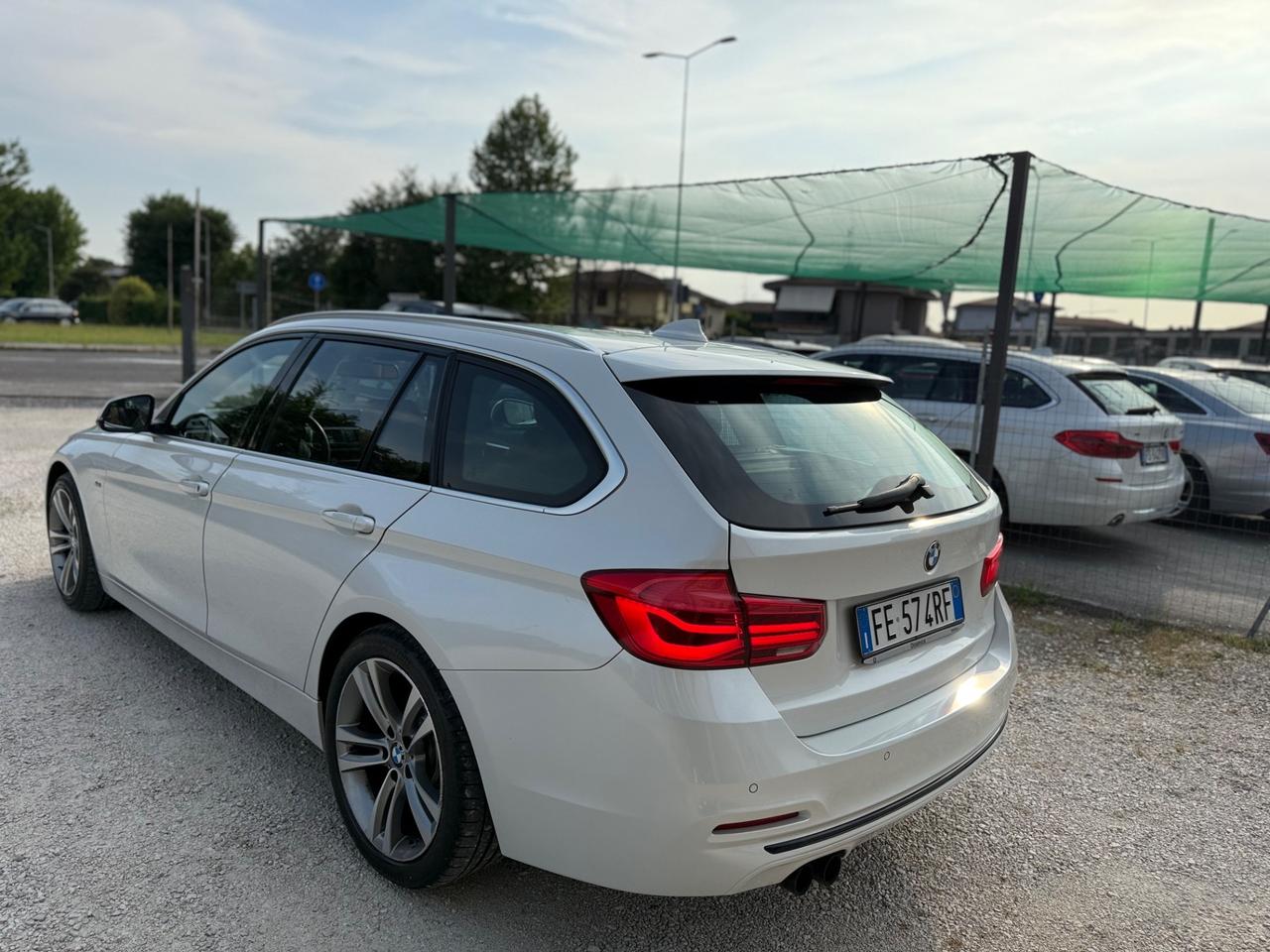 Bmw 320 320d Touring Sport Navi+Led+Pelle
