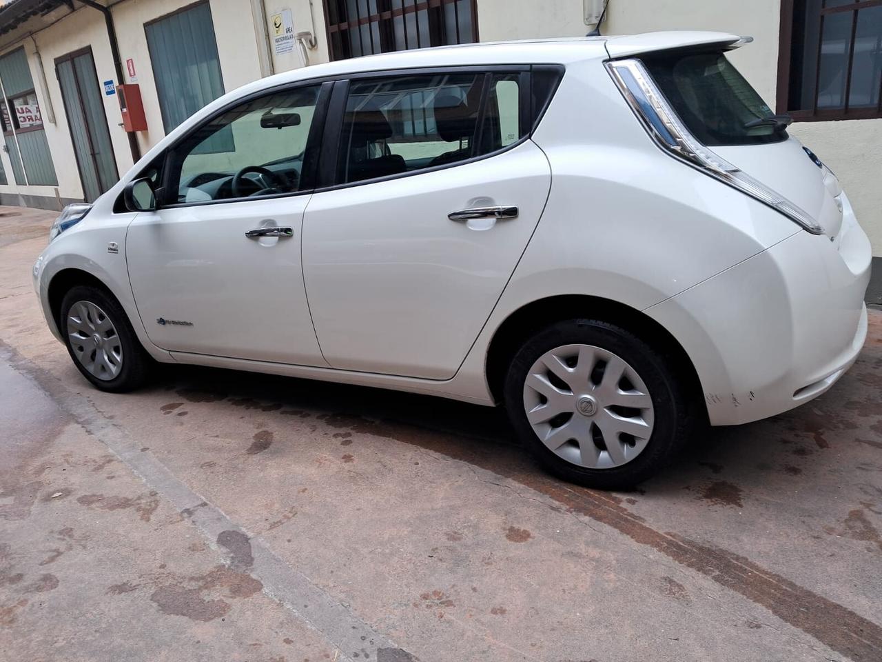 Nissan Leaf Acenta 30KWh