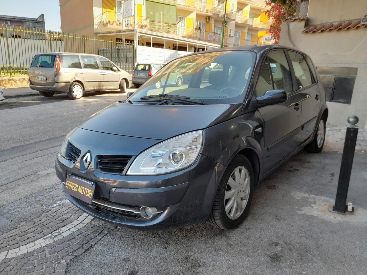 Renault Scenic Scénic 1.5 dCi/105CV Dynamique