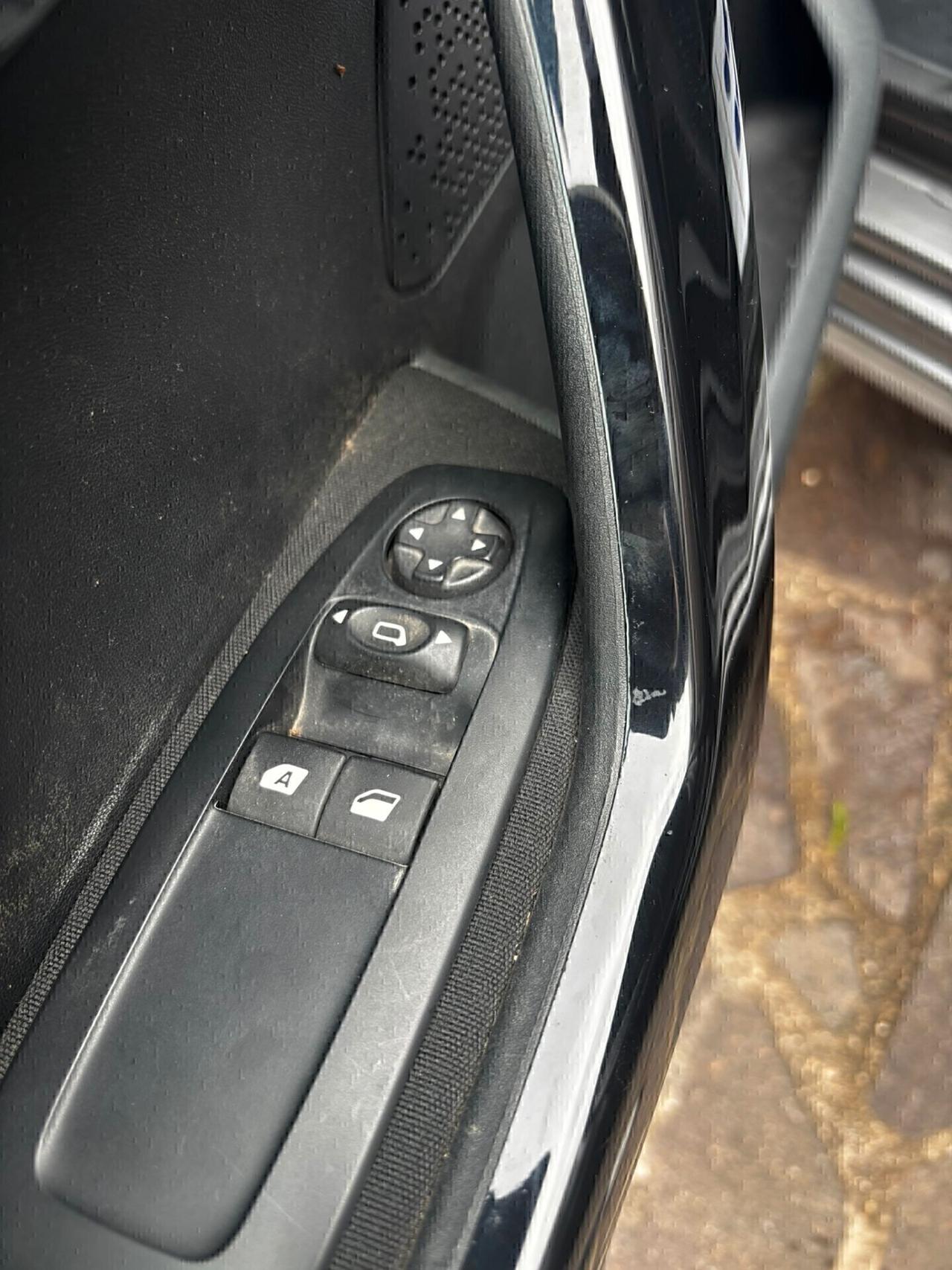 Peugeot 208 BlueHDi 75 Allure DIESEL 1.5 NEO PATENTATI