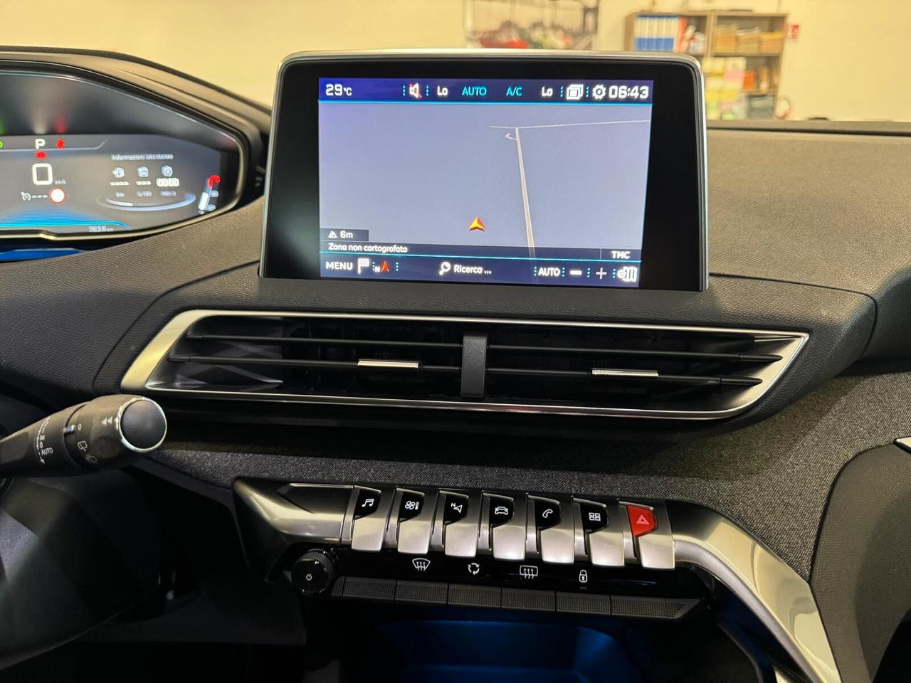 Peugeot 3008 PURETECH TURBO 130 EAT6 ALLURE 2017