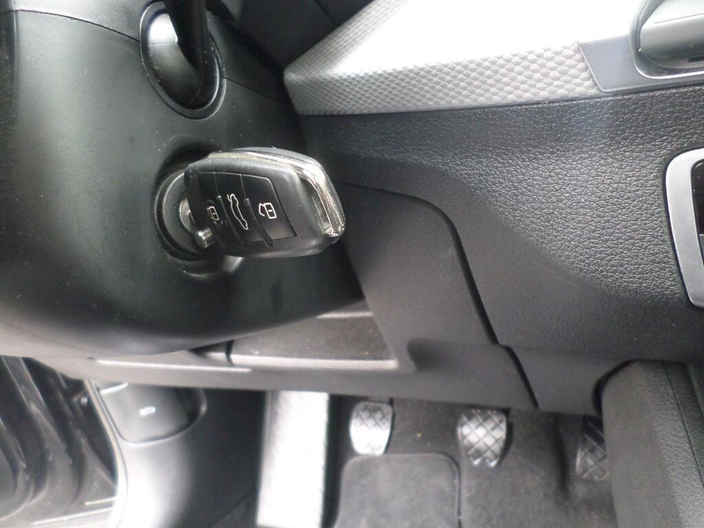 Audi Q2 30 TDI Business