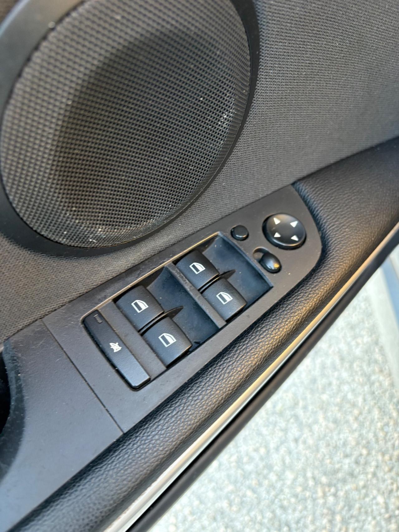 Bmw 318i 2.0 benz/metano BRUCIA OLIO