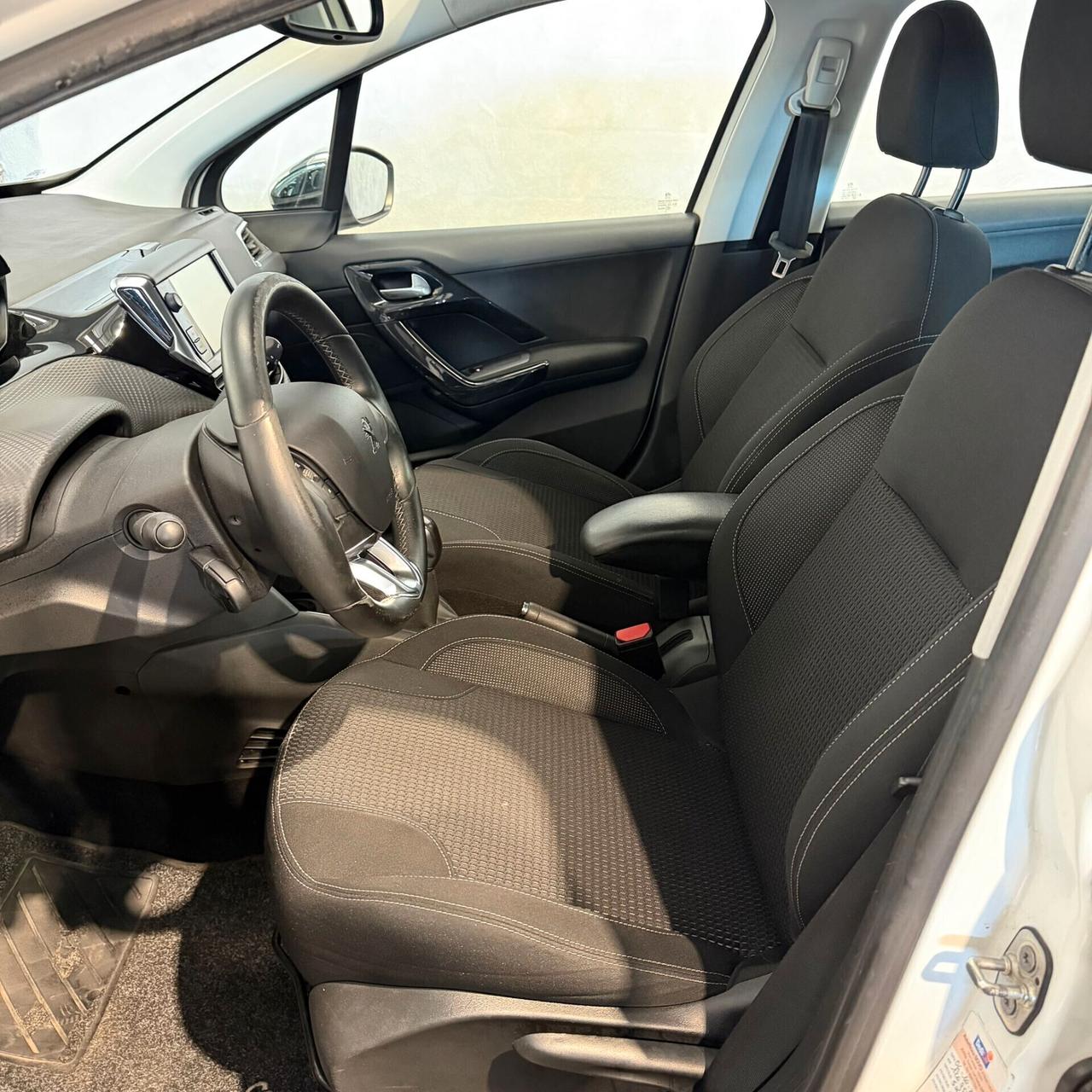 Peugeot 208 1.2 BENZINA ALLURE