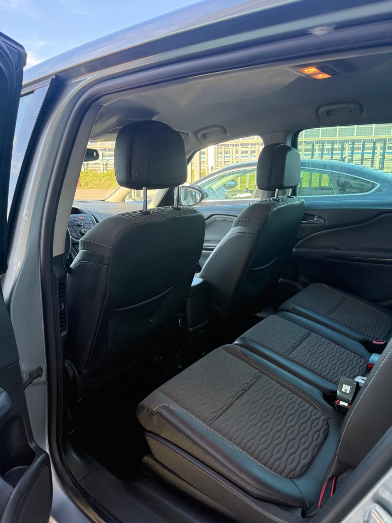 7 POSTI Opel Zafira Tourer 1.6 Turbo EcoM 150CV Cosmo