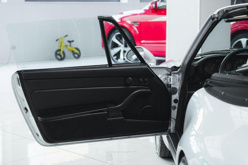 Porsche 911 PORSCHE CARRERA 993 2 CABRIO VARIORAM