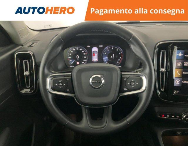 VOLVO XC40 T2 Momentum Pro