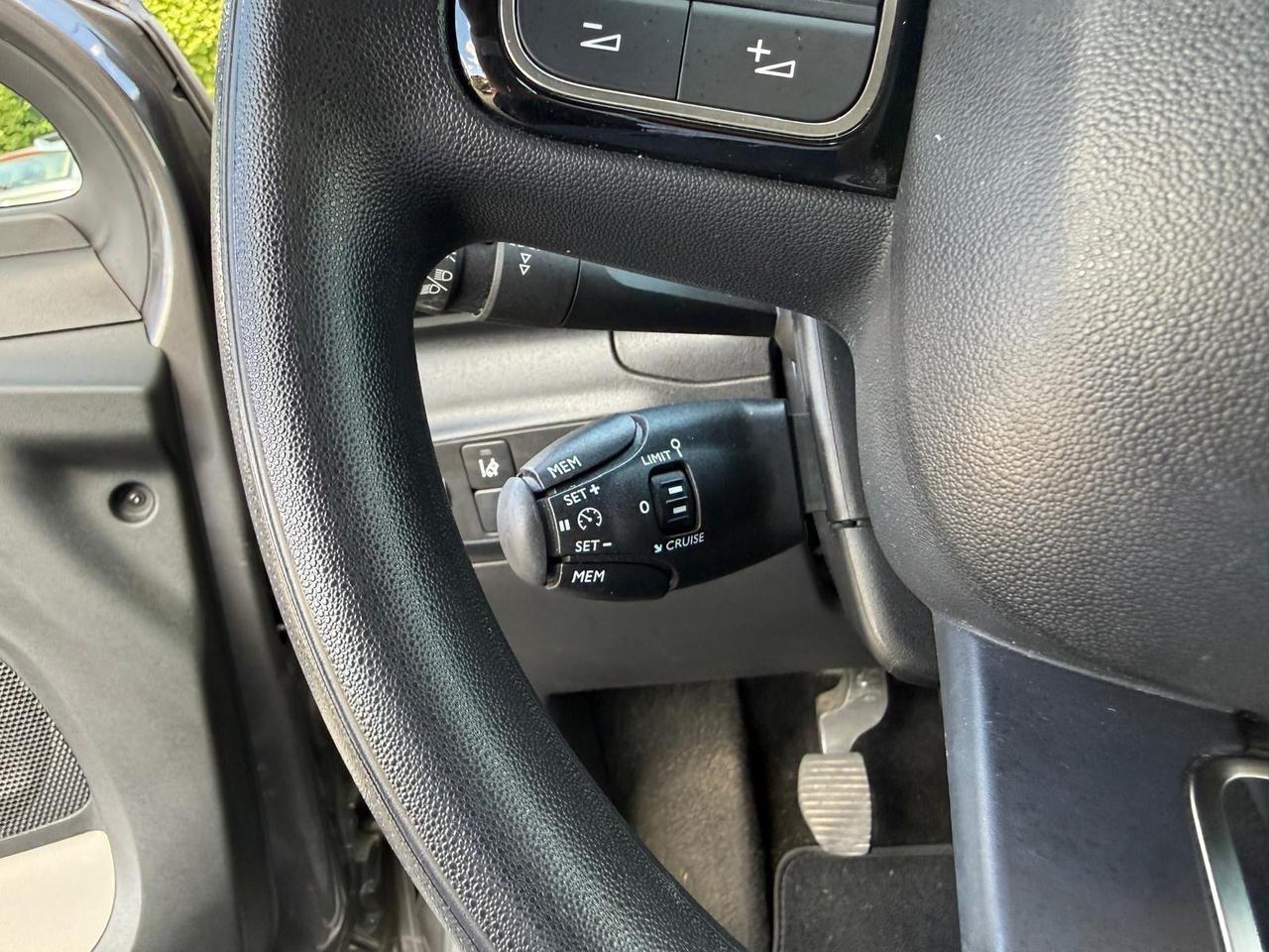 Citroen C3 83cv Benzina 5 porte Shine Navi bicolor pdc