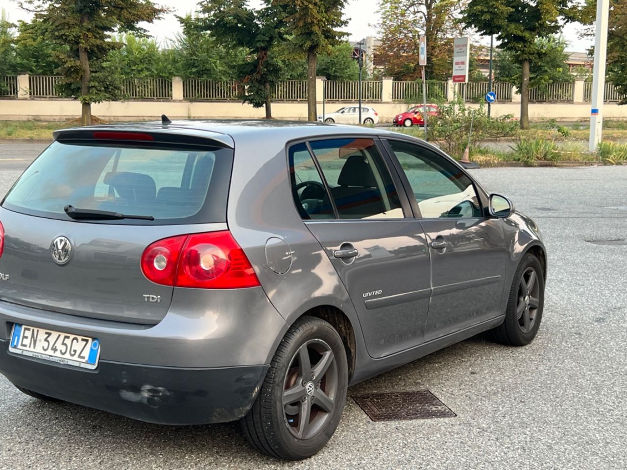 Volkswagen Golf 2009 photo 3