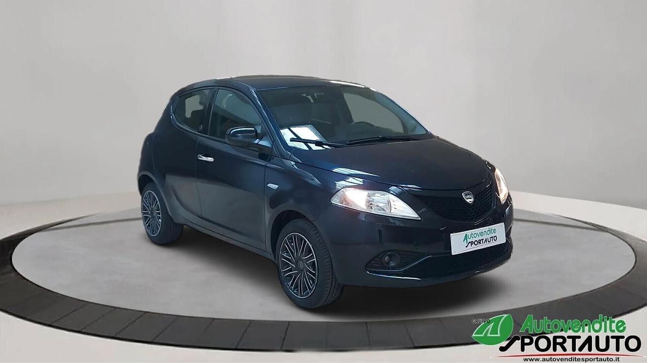 Lancia Ypsilon 1.0 FireFly 5 porte S&S Hybrid Ecochic Gold