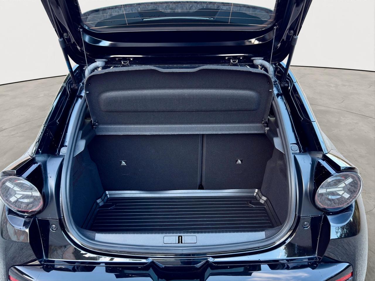 Lancia Ypsilon Hybrid e-DCT LX - 2025