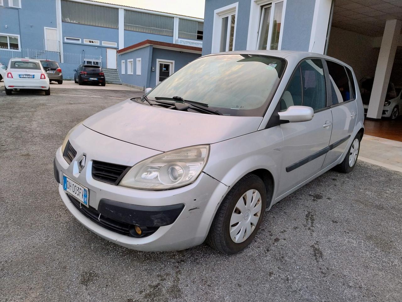 Renault Scenic Scénic 1.5 dCi/105CV Dynamique