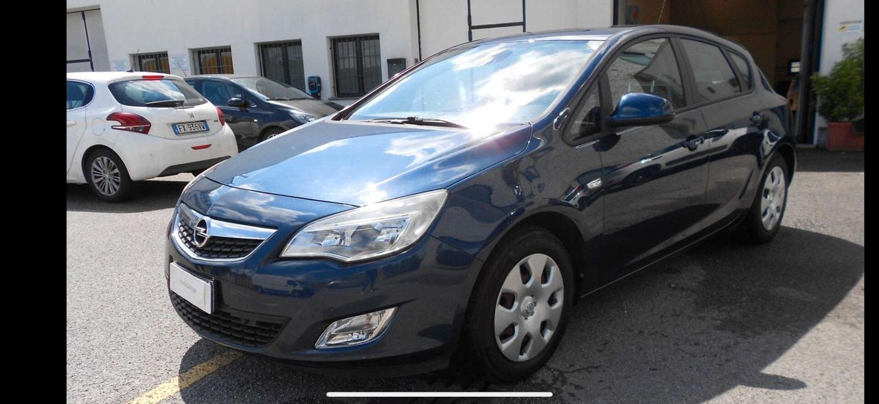 Opel Astra 1.4 100CV 5 porte Elective