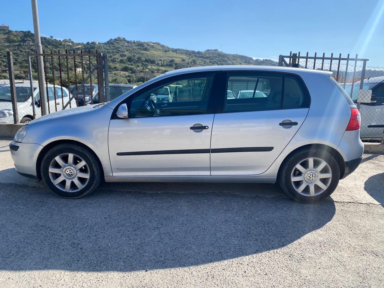 Volkswagen Golf 1.9 TDI DPF 5p. DSG Comfortline