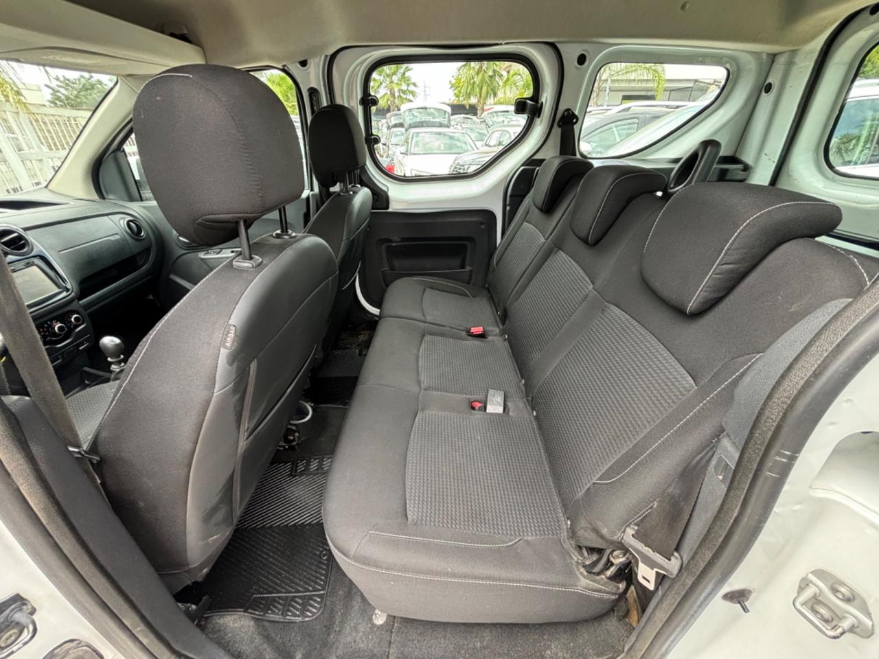 DACIA DOKKER 1.5 DCI 95CV 5 POSTI N1